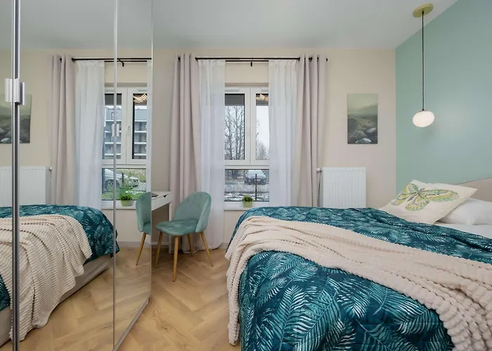 Apartment Pastel In With Garden, Parking And Desk For Remote Work By Renters