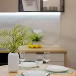 Pastel In With Garden, Parking And Desk For Remote Work By Renters Varsavia